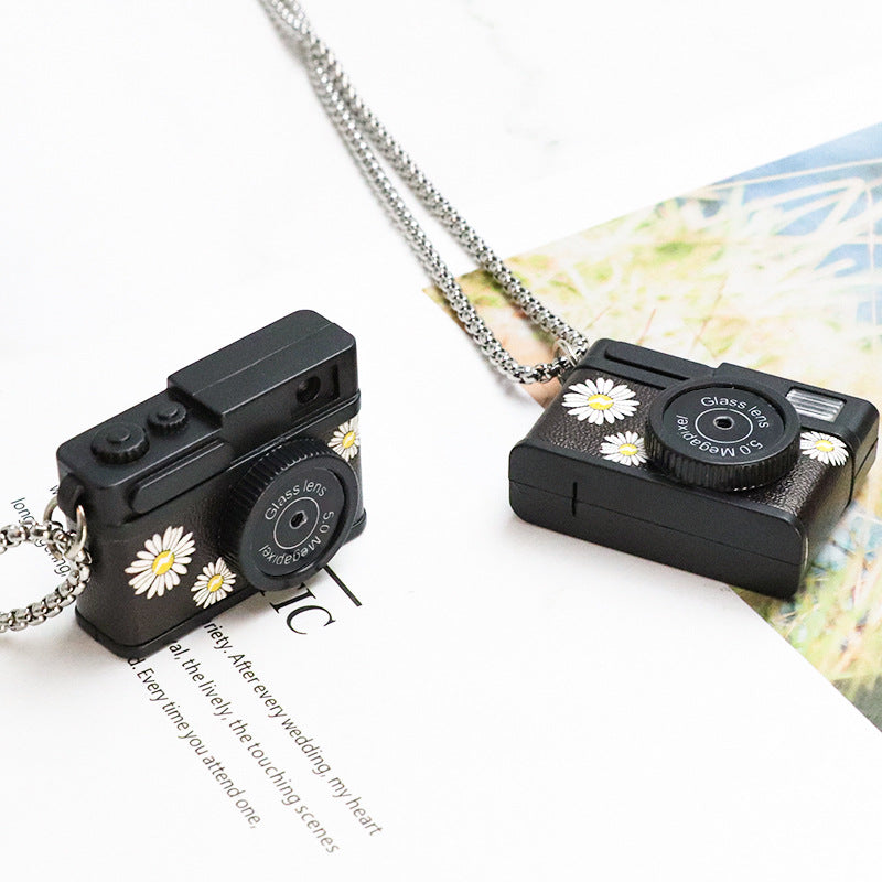 Haunnual hanging hair network red with mini audible lighting daisy camera necklace LED couple box keychain