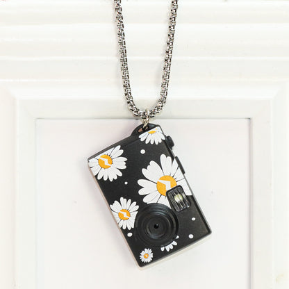 Haunnual hanging hair network red with mini audible lighting daisy camera necklace LED couple box keychain