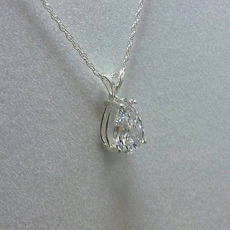 The Ive Oval Cut Necklace